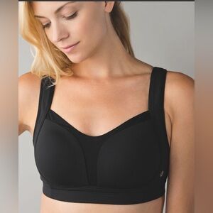 EUC Lululemon black Ta Ta Tamer high impact running bra